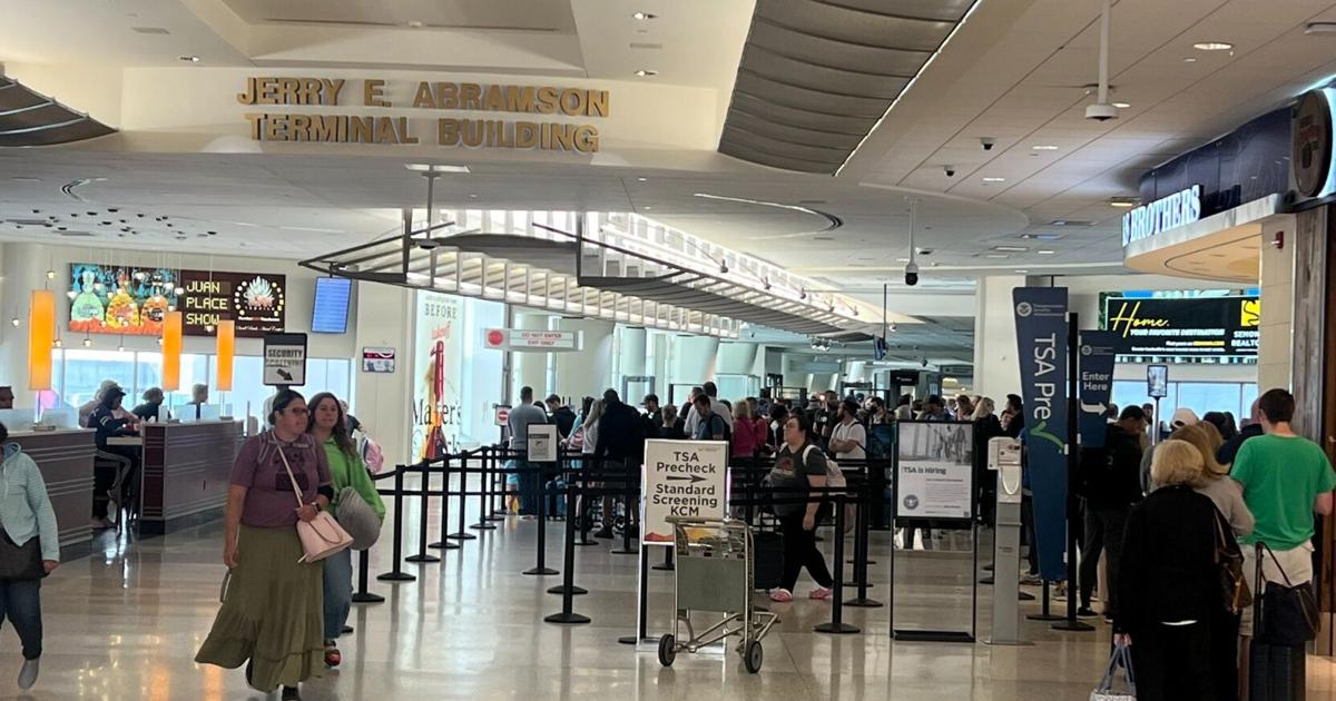 Louisville airport among several in US feeding federal workers during government shutdown
