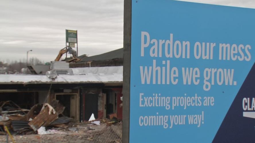 CLARKSVILLE INN DEMO UPDATE 5pVO.transfer_frame_221 sign.png