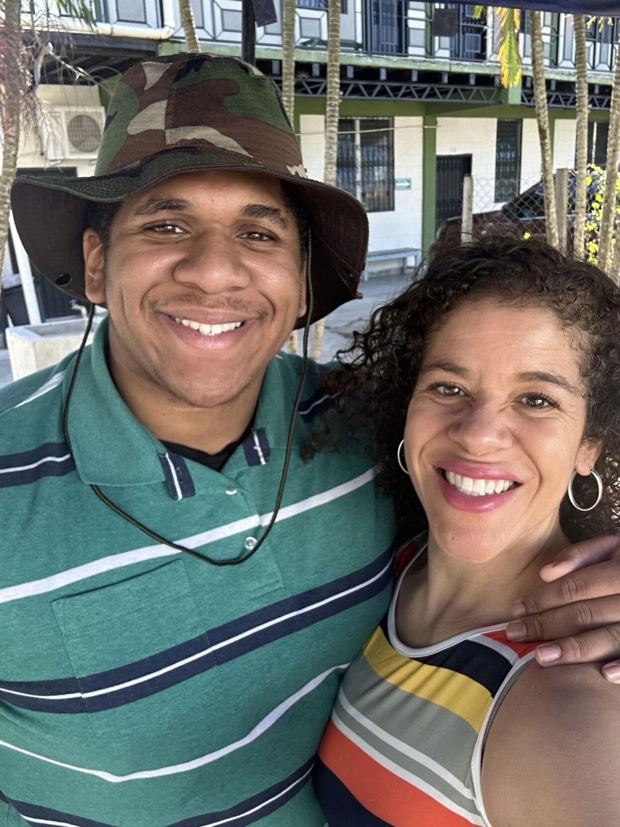 Alex Wilson and Fern Creek High School assistant principal.jpg