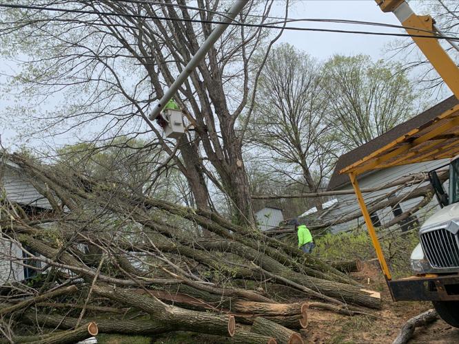 STORM DAMAGE - CORYDON INDIANA - MULBERRY STREET 4-6-2023  (2).jpeg