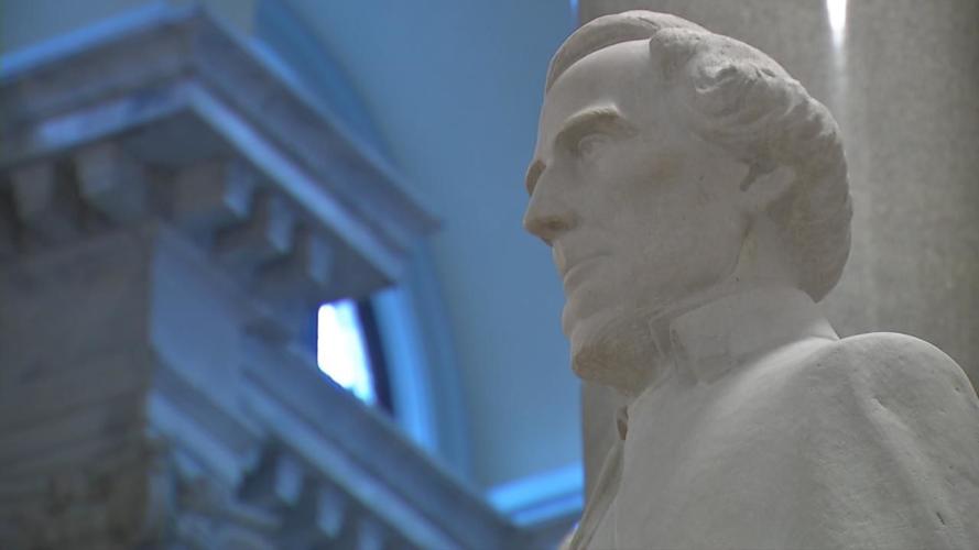 Jefferson Davis Statue