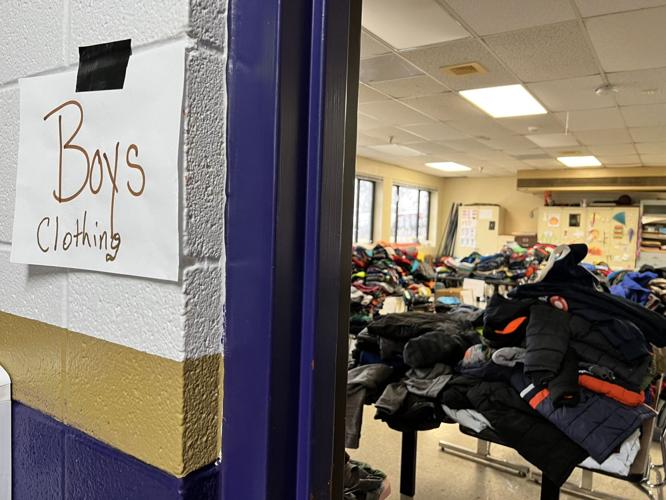 TORNADO - DAWSON SPRINGS - DONATIONS AT HIGH SCHOOL 12-15-2021 1.jfif