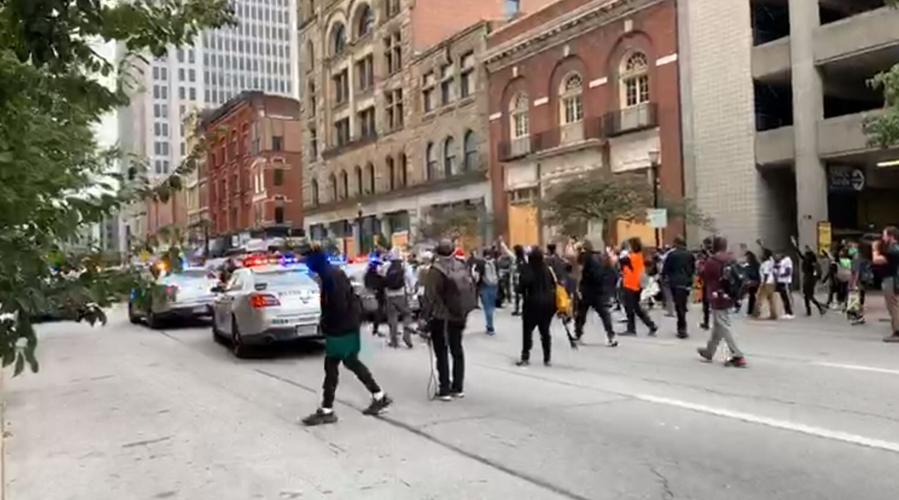 DOWNTOWN LOUISVILLE-PROTESTERS-JEFFERSON SQUARE PARK-9-23-20-5.JPG