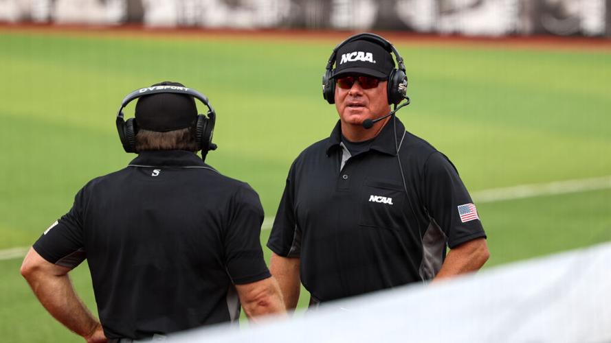 Louisville baseball regional-09.jpg