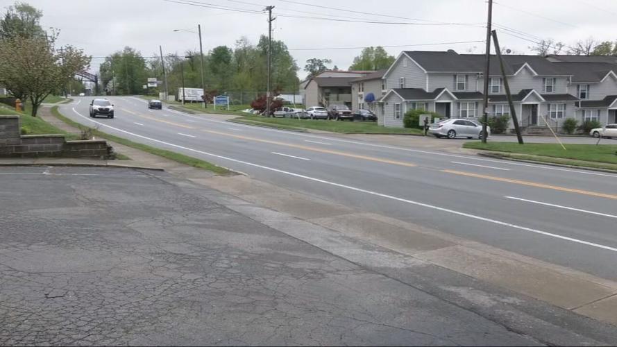 Triple shooting investigation in Jeffersontown, Kentucky