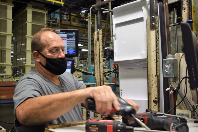 GE Appliances  WIllie Eddins door repairman Building 5 Appliance Park Refrigerator Plant 7-19-21 (8).JPG