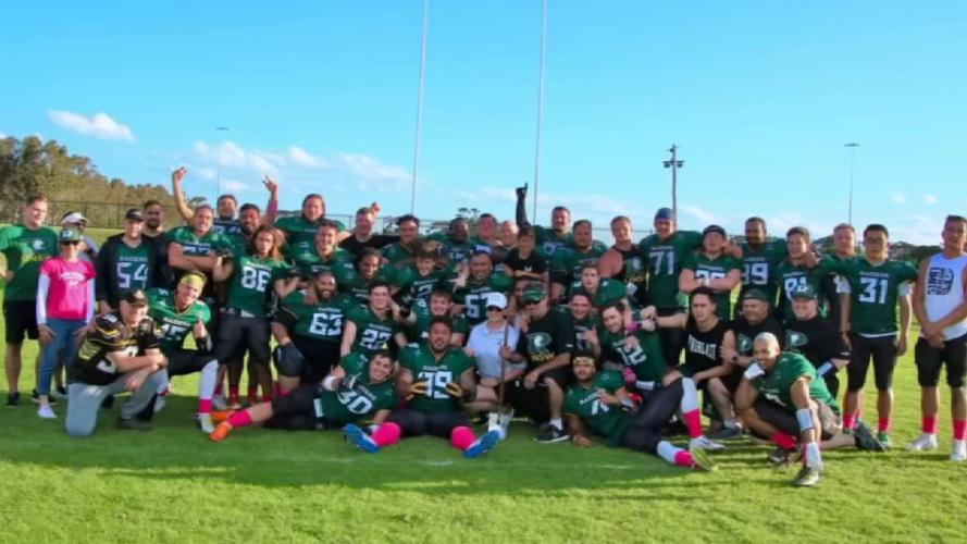 Jaylon Hibbs with teammates in Australia
