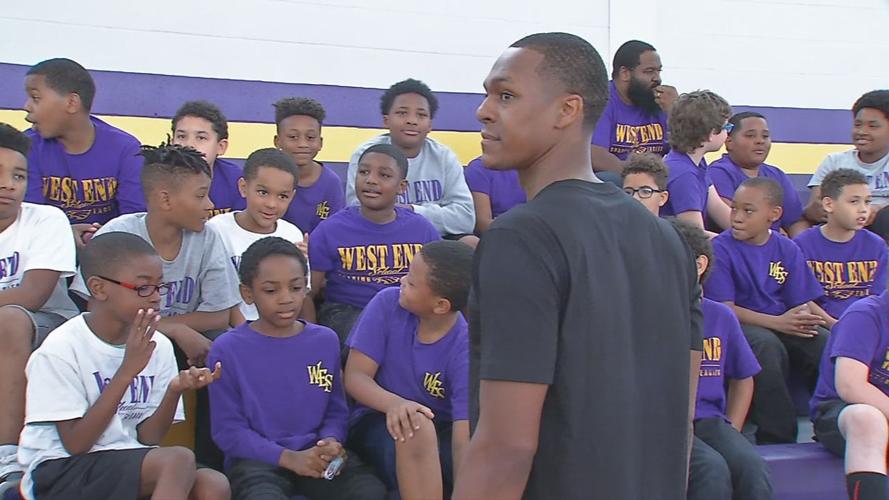 Rajon Rondo of the Los Angeles Lakers