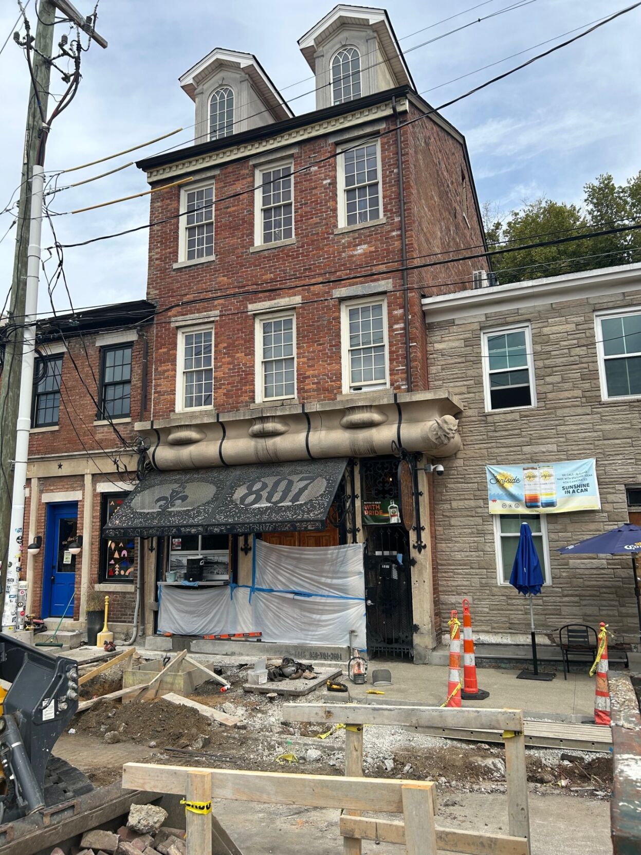 Taj front entrance on Market Street.jpg