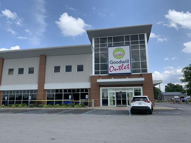 Car into Clarksville Goodwill Outlet-1.jpg