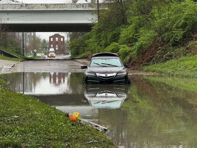 Car in flooded waters.jpg