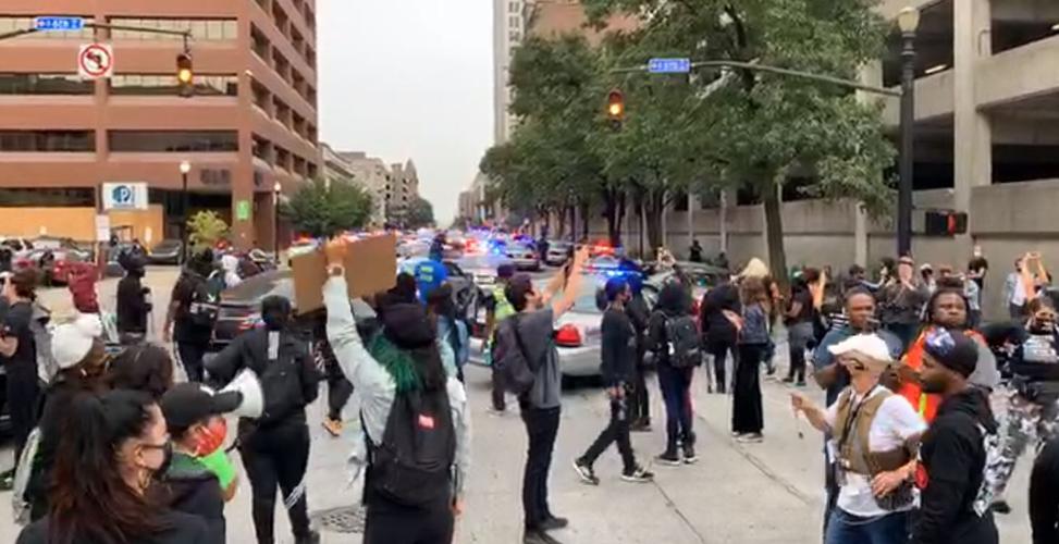 DOWNTOWN LOUISVILLE-PROTESTERS-JEFFERSON SQUARE PARK-9-23-20-2.JPG