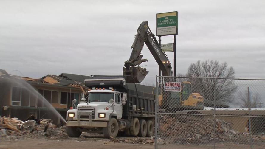 CLARKSVILLE INN DEMO UPDATE 5pVO.transfer_frame_793 Truck.png