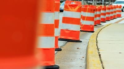 CONSTRUCTION - ROAD CREWS - ORANGE BARRELS - GENERIC FILE  (1).jpg