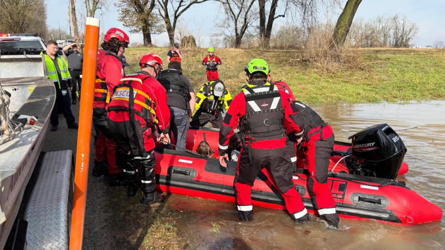 Columbus Indiana rescue crews