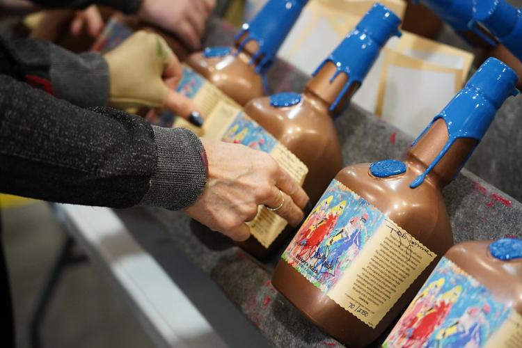 MAKERS MARK - KEENELAND BOTTLE 2021  (7).jpg