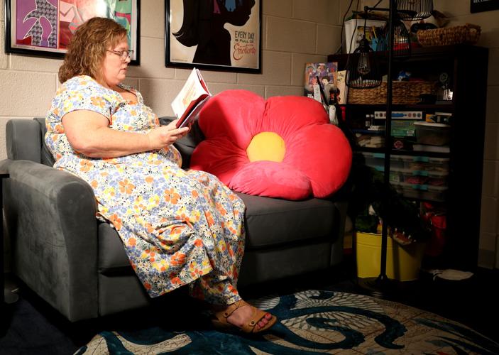 Lisa Overstreet reads a children's book