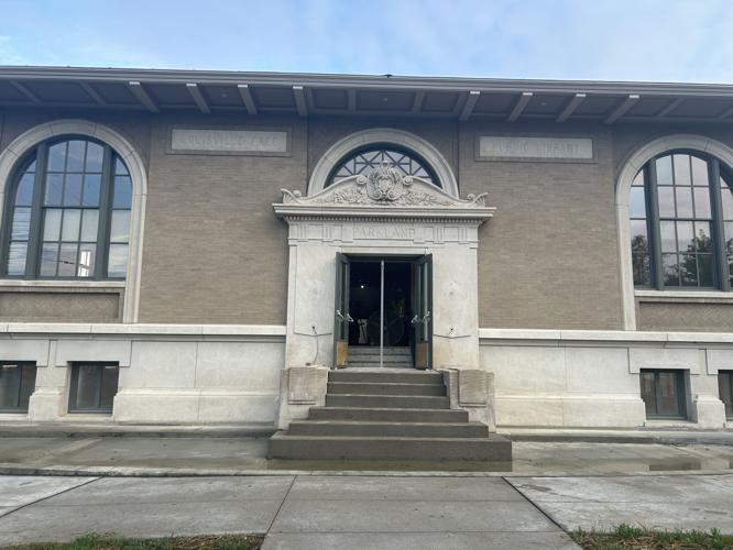 Exterior shot of the Parkland Library