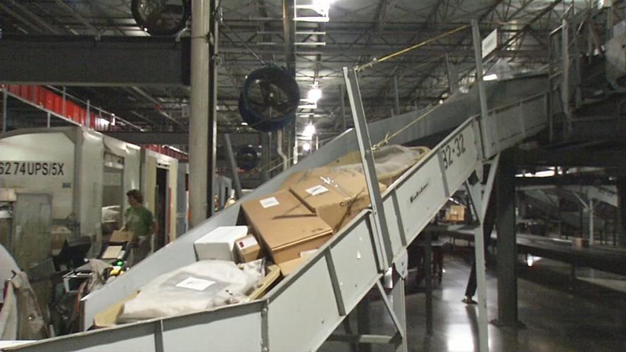 UPS package chute (generic 2).jpg