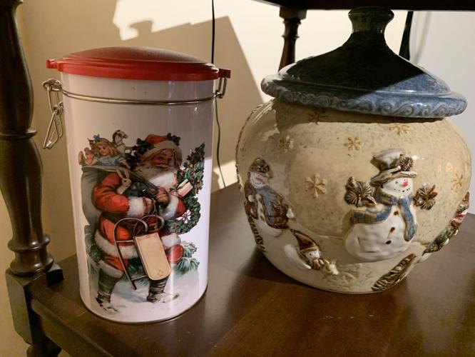 CHRISTMAS CAFE ON FRANKFORT AVENUE - KK - 8-26-2020  (8).JPG