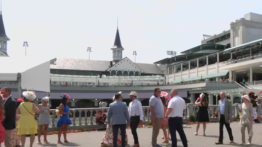 Churchill Downs near paddock on Winsday