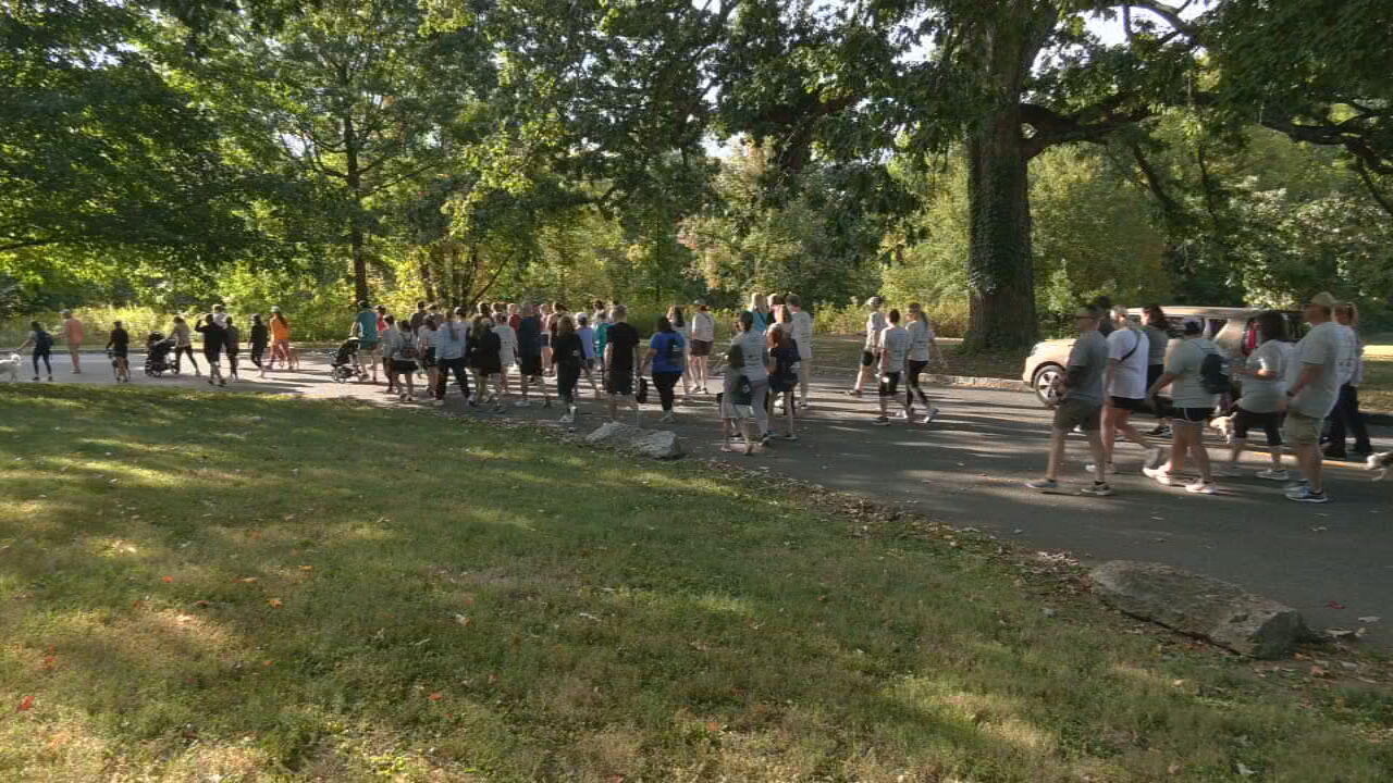 Purrfect Day Cafe hosts inaugural fun run at Cherokee Park to benefit homeless pets