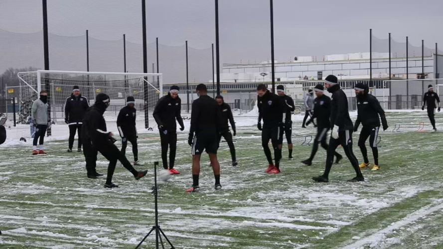 LouCity compete in first practice of the year.jpeg