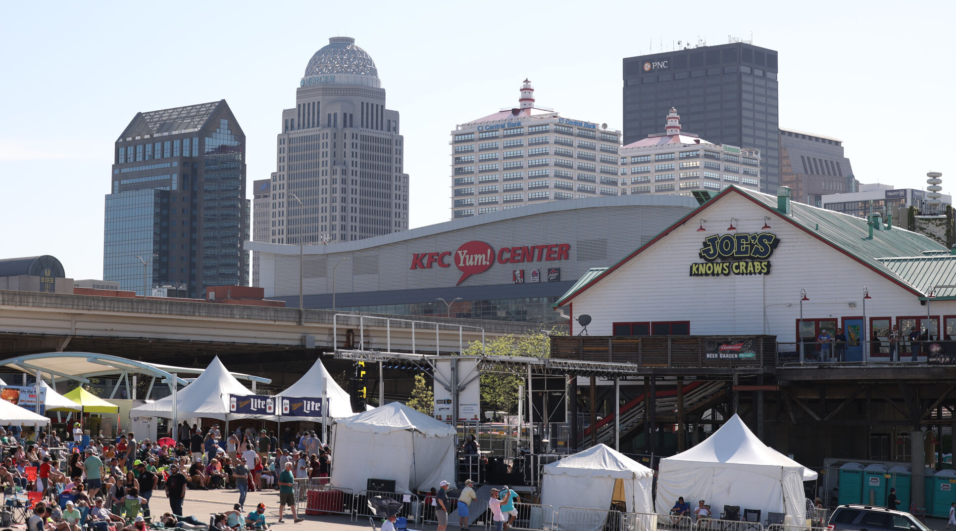 Thunder Over Louisville crowds 2022