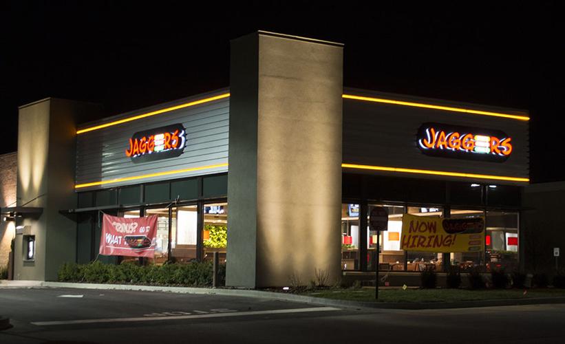 Jaggers restaurant (exterior, night)