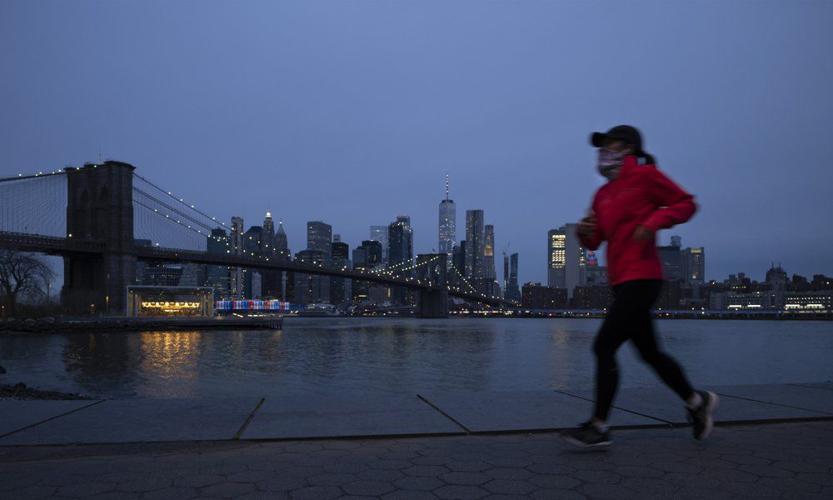 VIRUS - NEW YORK - MASKS - SOCIAL DISTANCING- AP 4-15-2020 1.jpeg