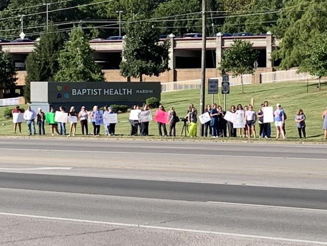 BAPTIST HEALTH HARDIN PROTEST OVER VACCINE MANDATE 8-4-2021  (3).JPG