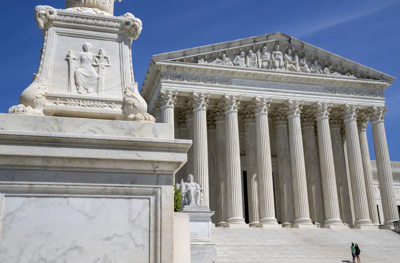 Picture of the U.S. Supreme Court building in Washington, D.C.