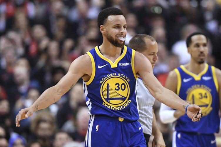 Stephen Curry reacts