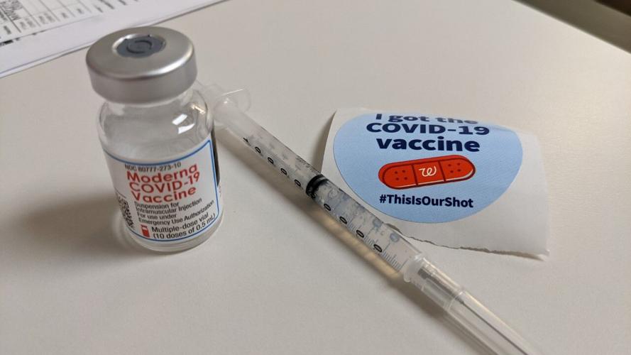 Moderna COVID-19 vaccine at Walgreens.jpg