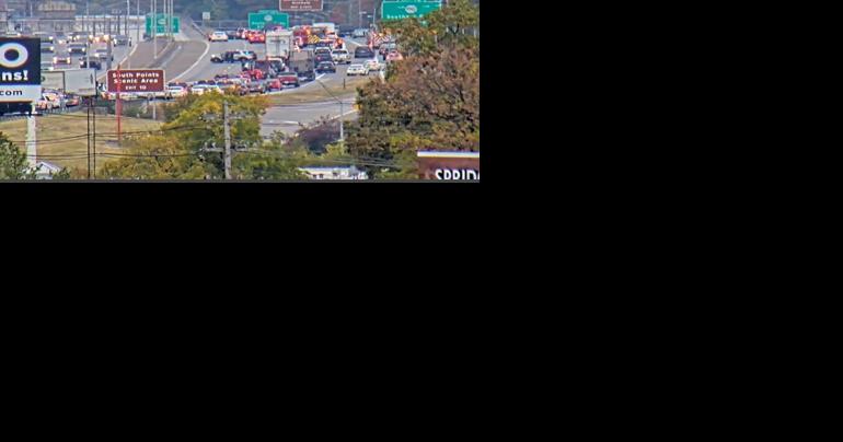 Louisville police looking for driver who fled scene of fatal crash on Watterson Expressway - Vimarsana News