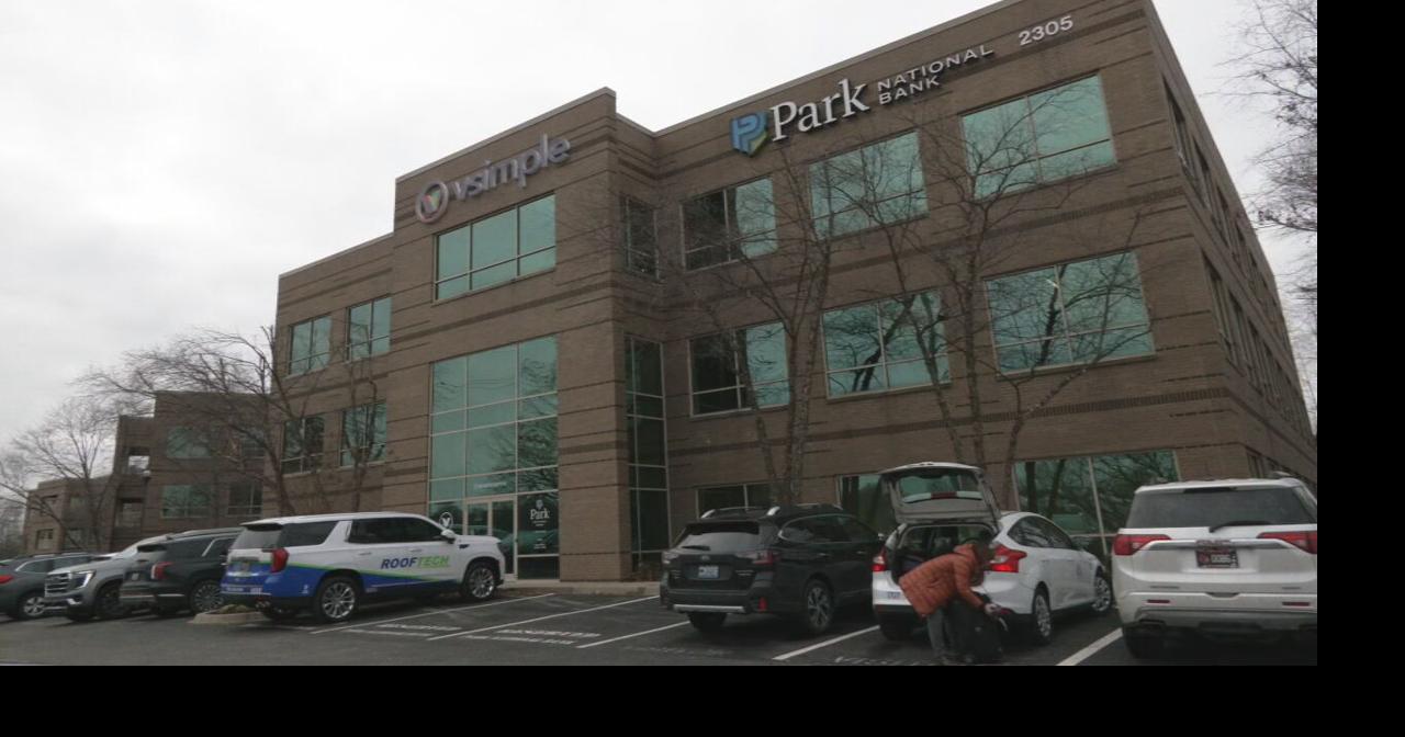 Vsimple cuts the ribbon on new Louisville headquarters after return from Indiana