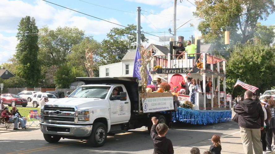 Granddaughters of founder of pumpkin festival that became Harvest