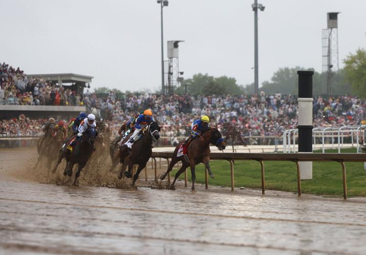 Kentucky Derby first turn 2025.JPG