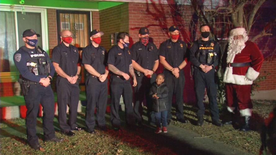 MAKE-A-WISH-SANTA VISITS SHIVELY BOY-12-23-20 (9).jpeg