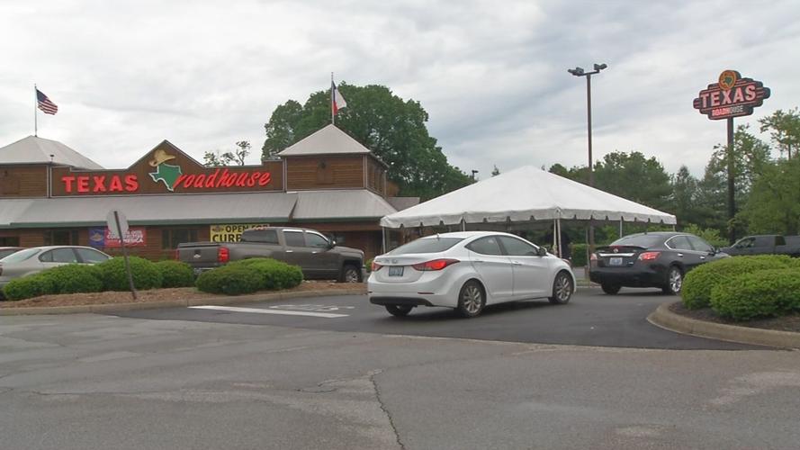 tent outside restaurant