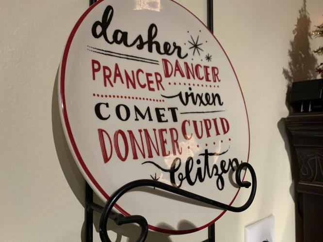 CHRISTMAS CAFE ON FRANKFORT AVENUE - KK - 8-26-2020  (10).JPG