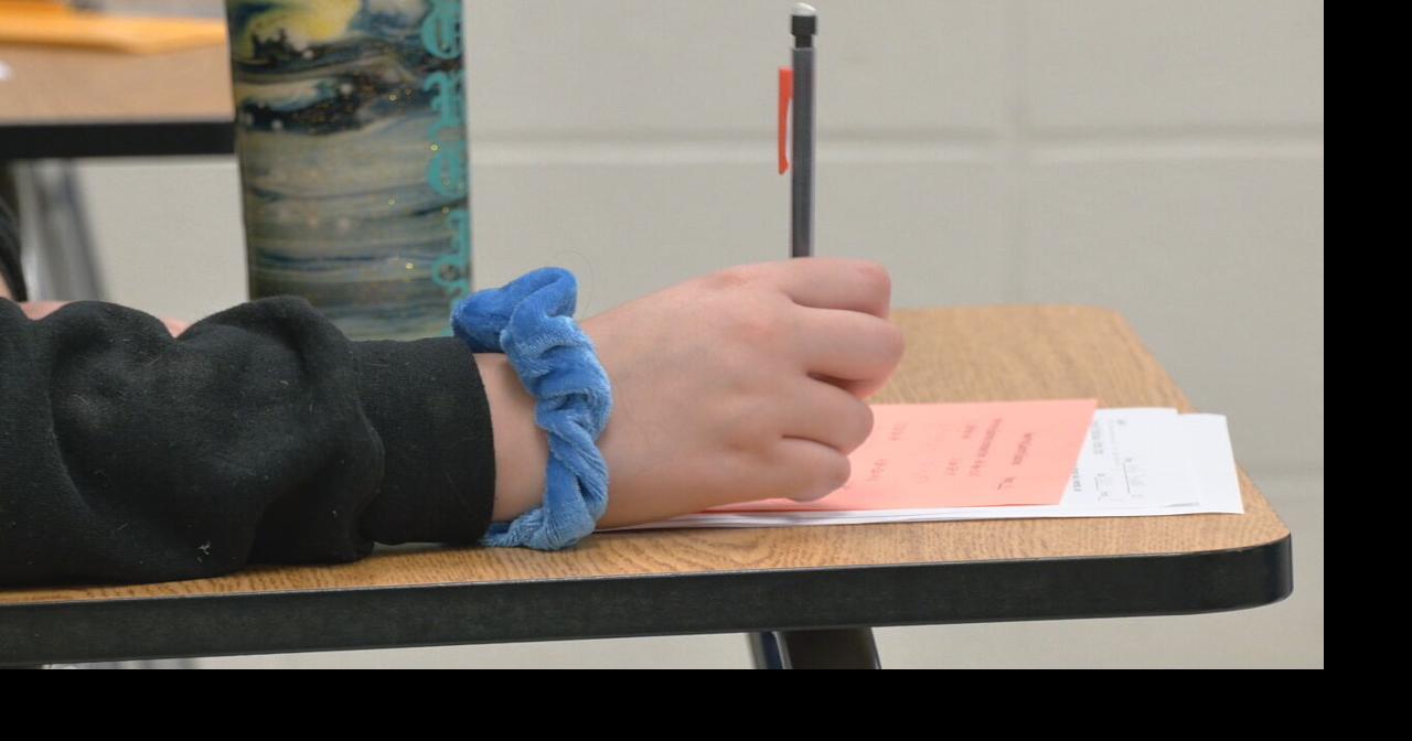 Cursive writing bill makes its way through Kentucky legislature