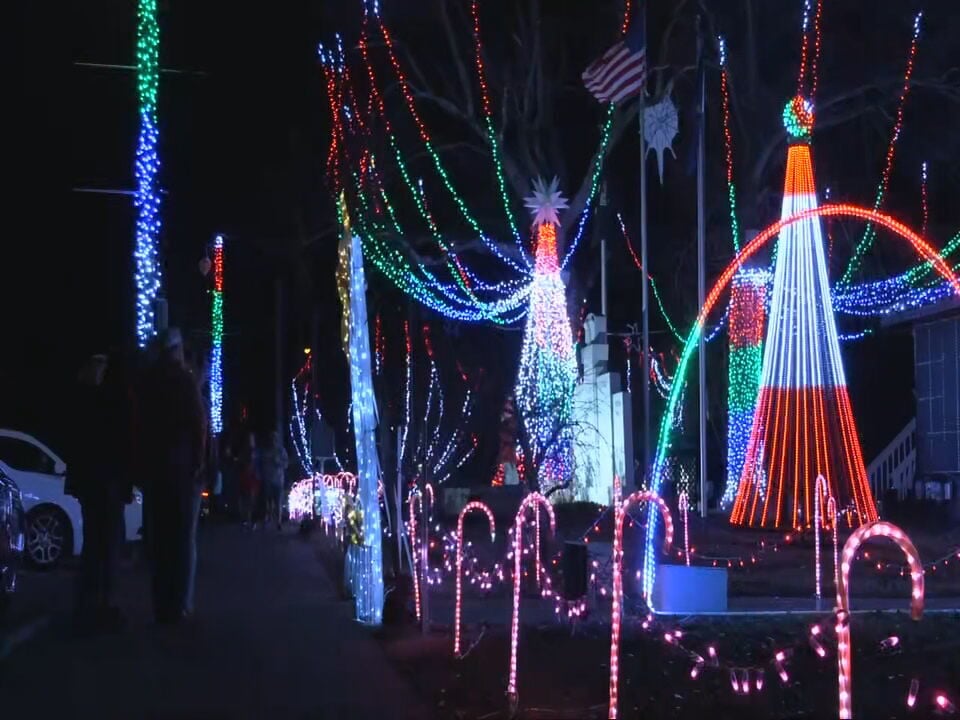 Christmas In Charlestown Adds Winter Holiday Market | News From WDRB ...