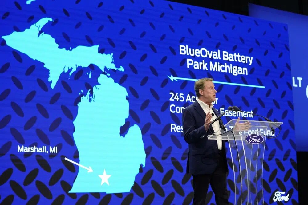 Ford BlueOval Battery Park Michigan Announcement-2-13-23-AP.jpg ...