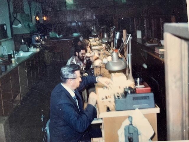 Moore Jewelry closing