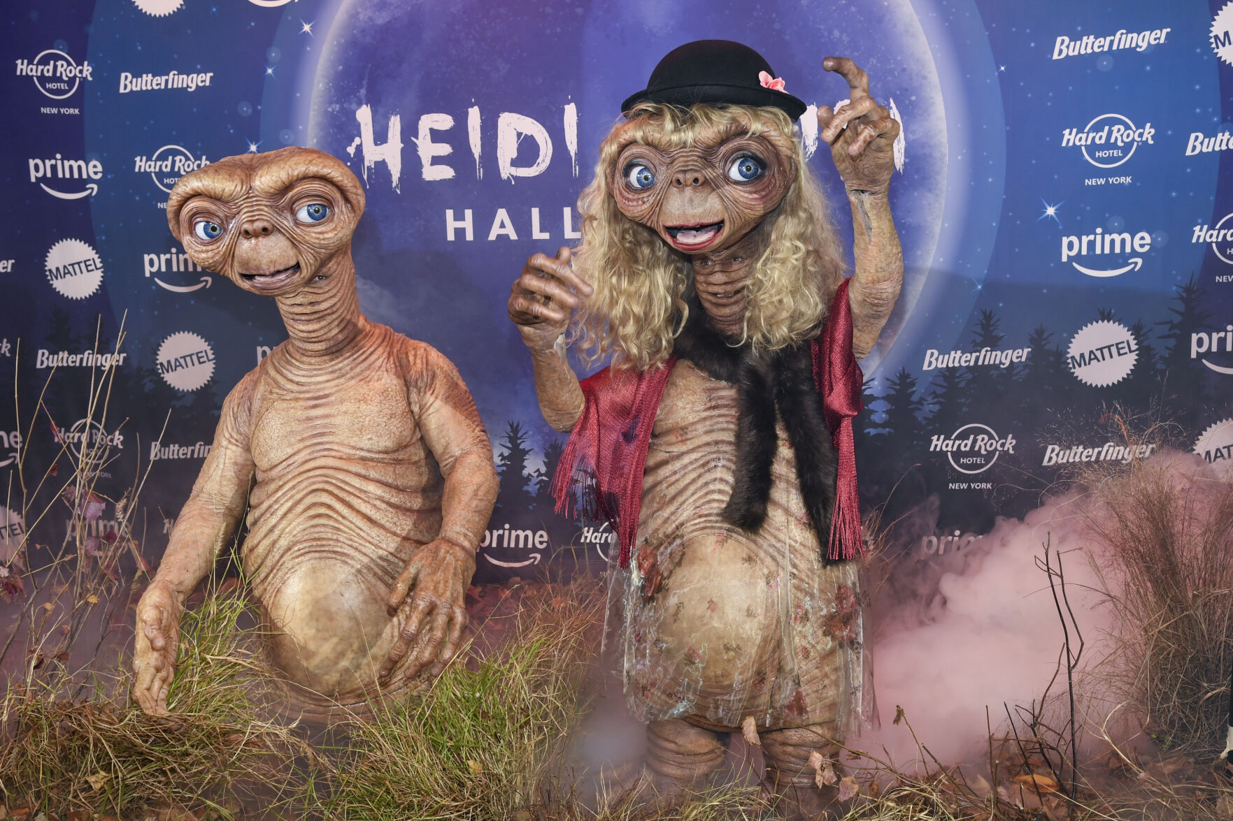 Heidi Klum And Janelle Monáe Wear Elaborate E.T. Costumes For Their ...