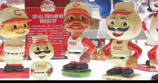 JOHNNY BENCH HALL OF FAME BOBBLEHEAD 