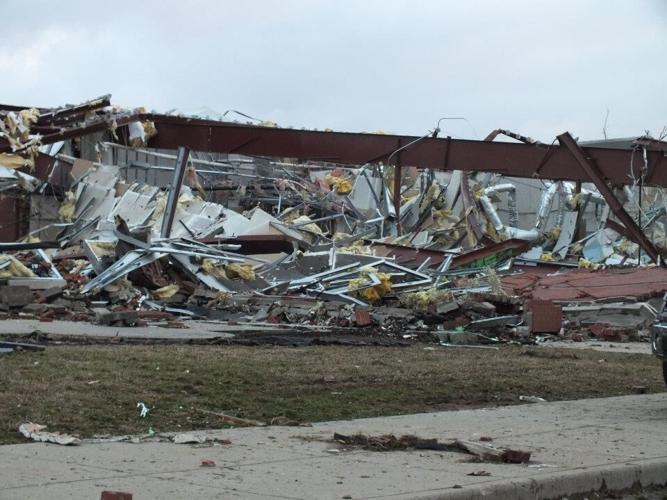 HENRYVILLE HIGH SCHOOL DESTROYED BY TORNADO 3-2-2012 (19).jpg