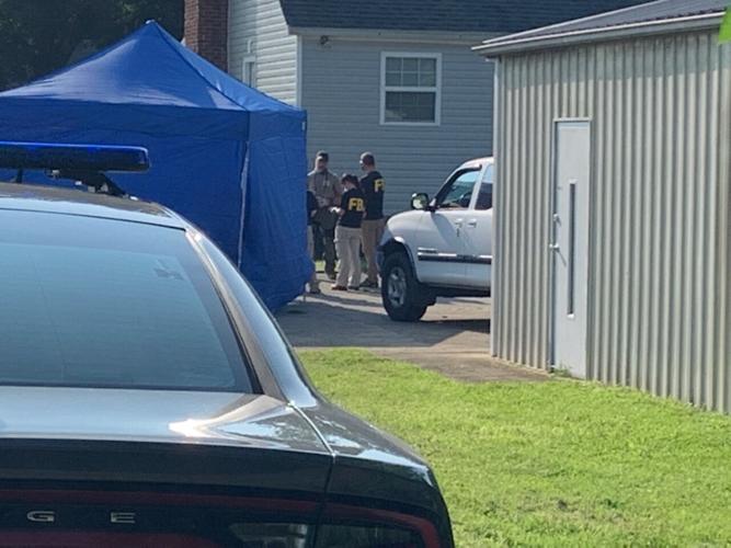 FBI SEARCH - NICK HOUCK HOUSE - PULLIAM AVE IN BARDSTOWN  8-6-2020 (2).JPG