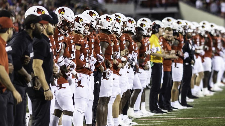Louisville Pitt FB9689.jpg